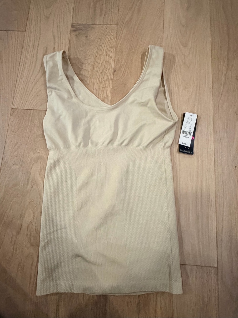 New York & Company Seamless Shaping Tank - Cream size medium